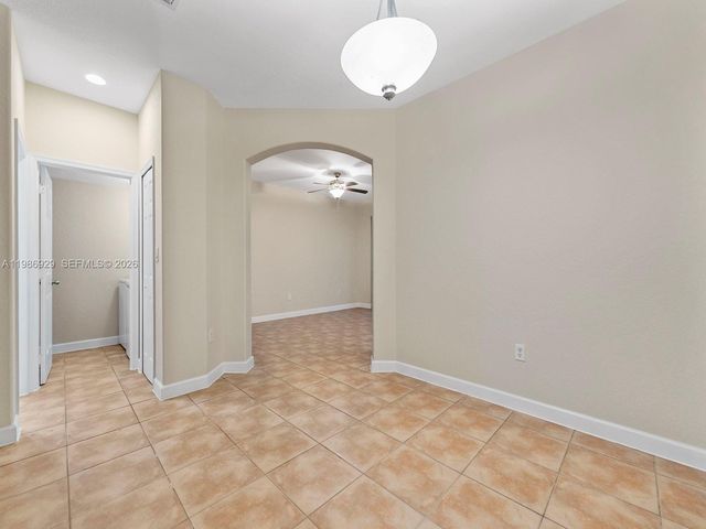 2463 SE 15th Ct, Homestead, FL 33035