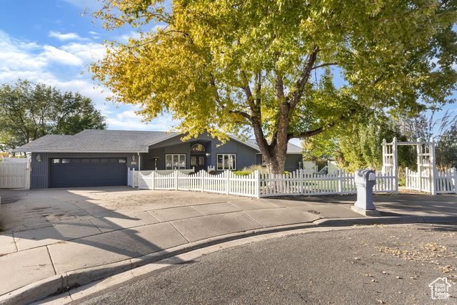 683 HILLSIDE OAK CIR, North Salt Lake, UT 84054