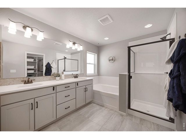 4444 Fox Grove Dr, Fort Collins, CO 80524