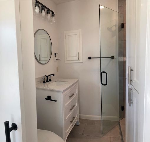 1409 Munn Drive, Ennis, TX 75119