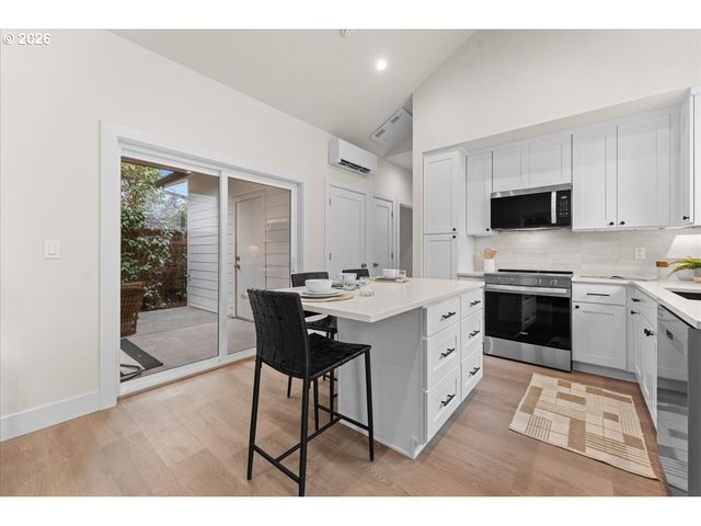 6703 Se 69th Ave B, Portland, OR 97206