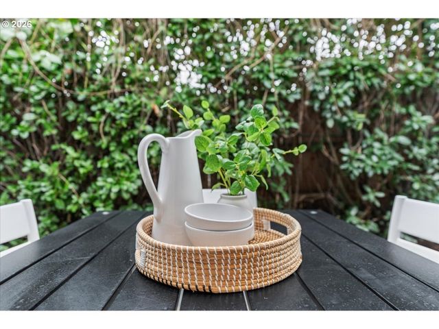 6703 Se 69th Ave B, Portland, OR 97206