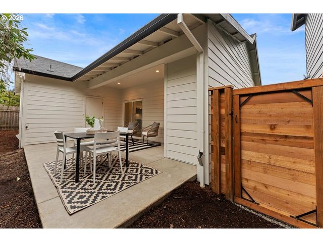 6703 Se 69th Ave B, Portland, OR 97206