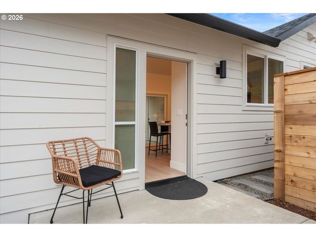 6703 Se 69th Ave B, Portland, OR 97206