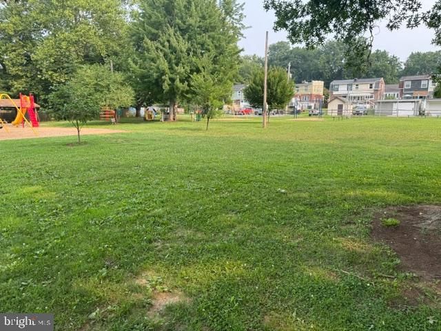1176 MAPLE AVE, Lancaster, PA 17603