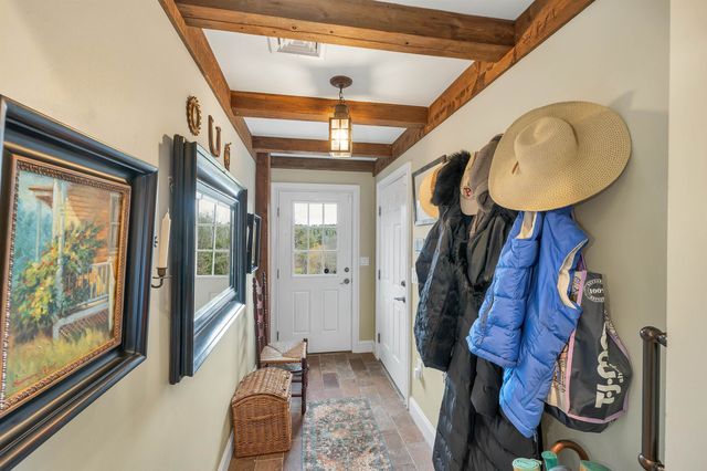 17 Curtis Road, Hampton Falls, NH 03844