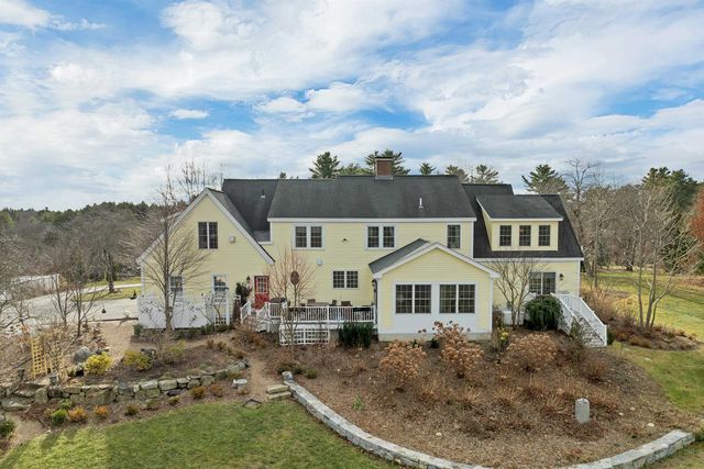 17 Curtis Road, Hampton Falls, NH 03844