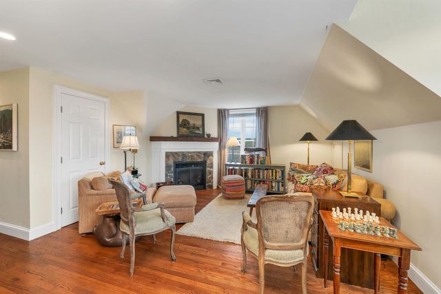 17 Curtis Road, Hampton Falls, NH 03844