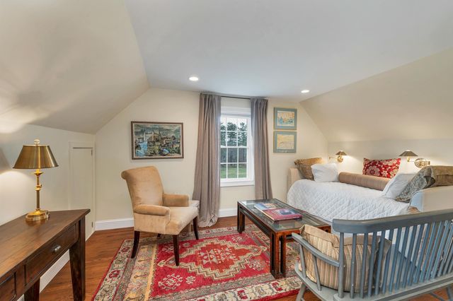 17 Curtis Road, Hampton Falls, NH 03844