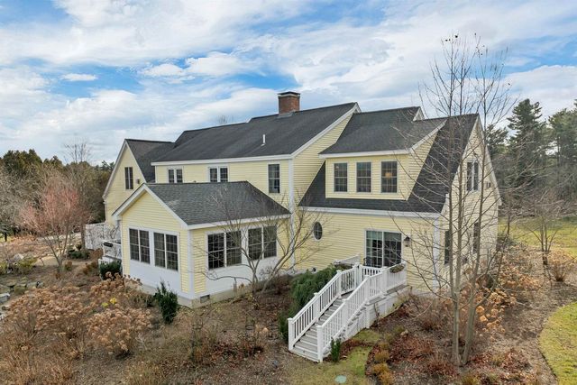 17 Curtis Road, Hampton Falls, NH 03844