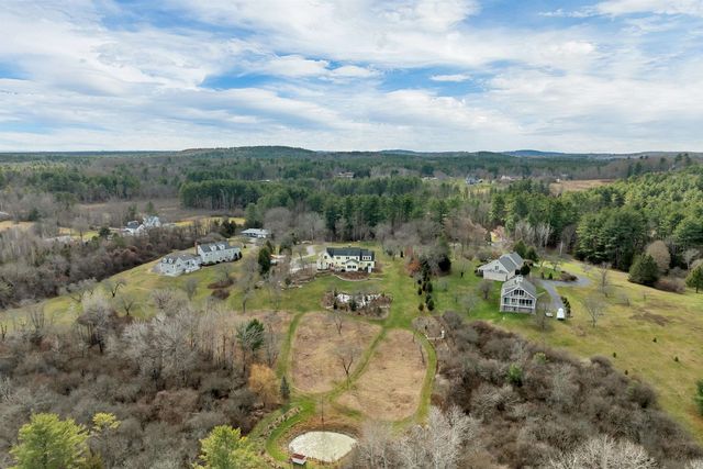 17 Curtis Road, Hampton Falls, NH 03844