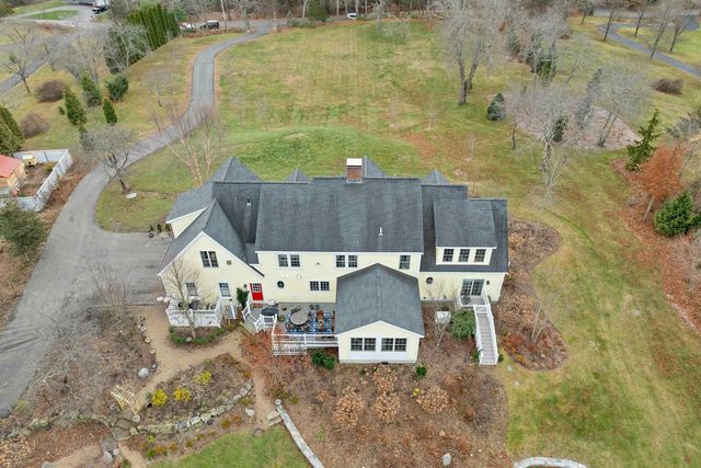 17 Curtis Road, Hampton Falls, NH 03844