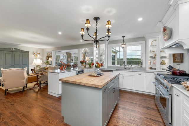 17 Curtis Road, Hampton Falls, NH 03844