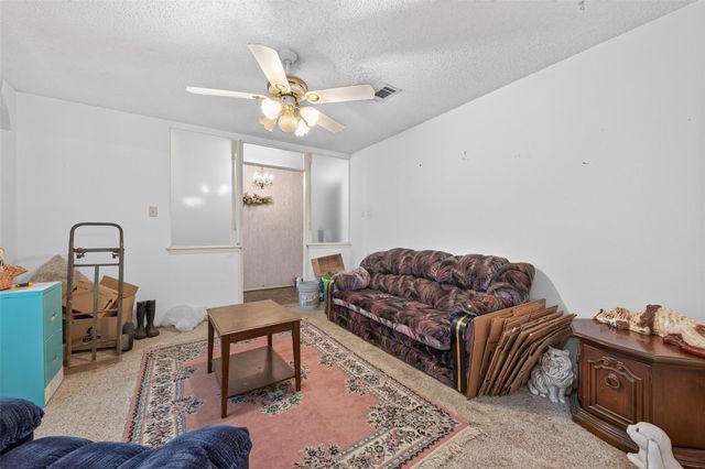 89 County Road 3375, Cleveland, TX 77327