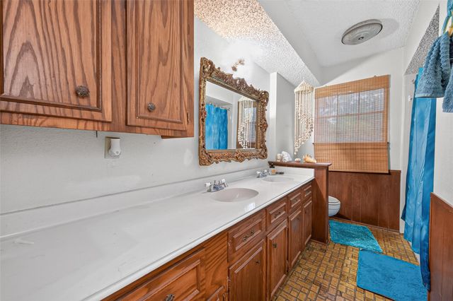 89 County Road 3375, Cleveland, TX 77327