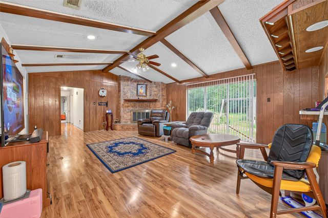 89 County Road 3375, Cleveland, TX 77327