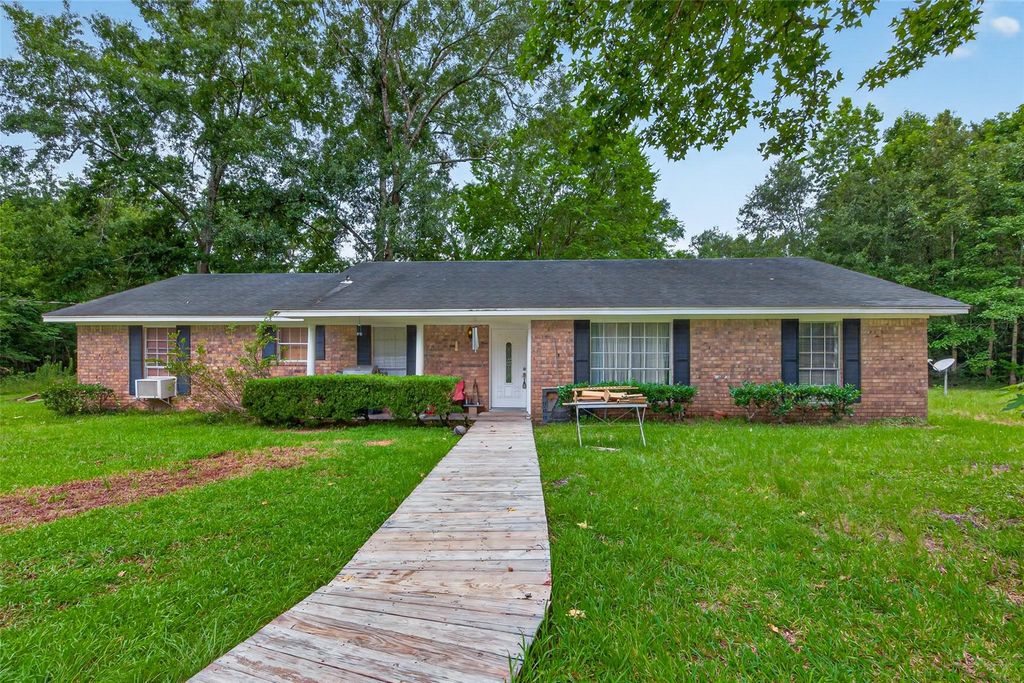 89 County Road 3375, Cleveland, TX 77327
