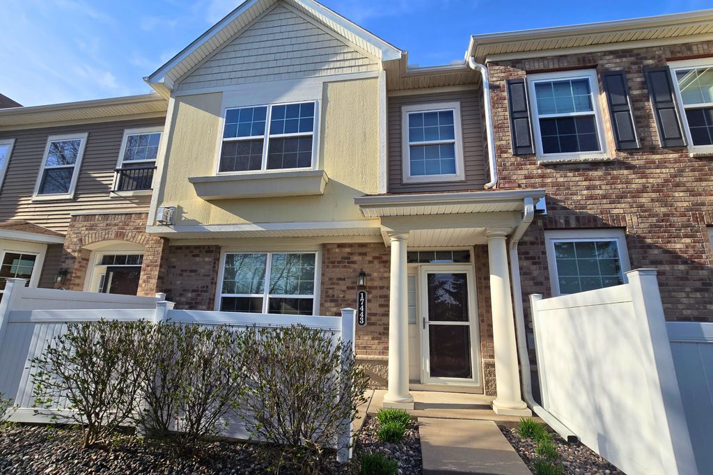 17443 72nd Avenue N 2202, Maple Grove, MN 55311 — exterior