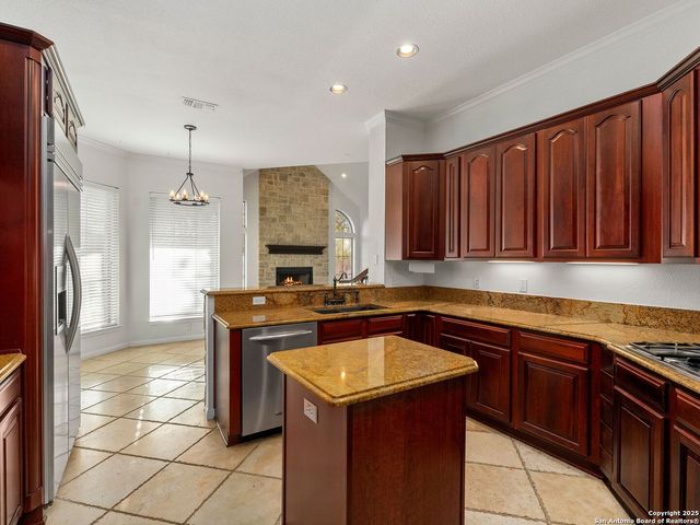 837 Lakeview, Mcqueeney, TX 78123