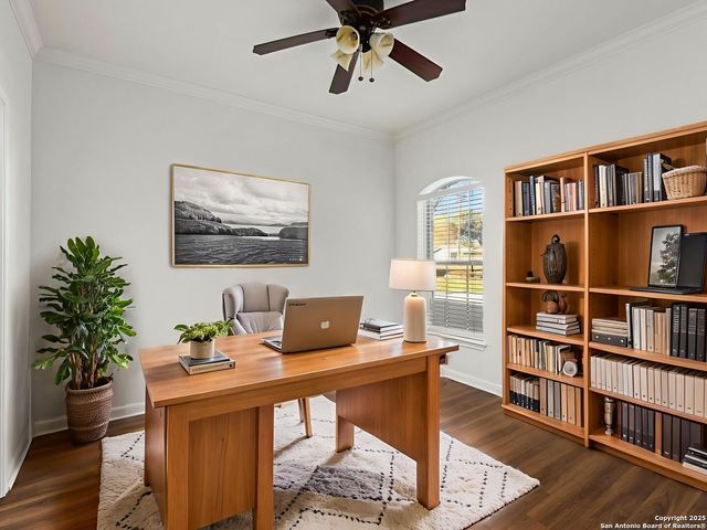 837 Lakeview, Mcqueeney, TX 78123