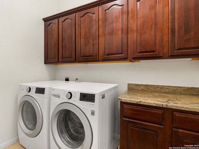 837 Lakeview, Mcqueeney, TX 78123