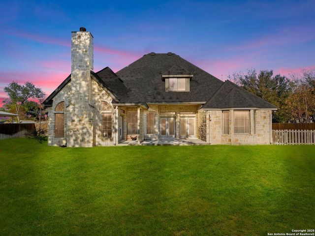 837 Lakeview, Mcqueeney, TX 78123