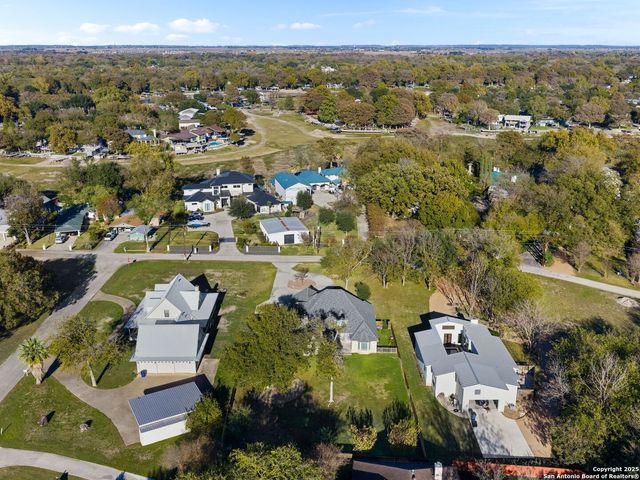 837 Lakeview, Mcqueeney, TX 78123