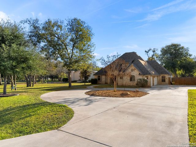 837 Lakeview, Mcqueeney, TX 78123