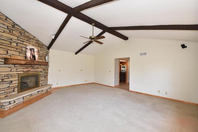 10570 W Pallottine DRIVE, Greenfield, WI 53228