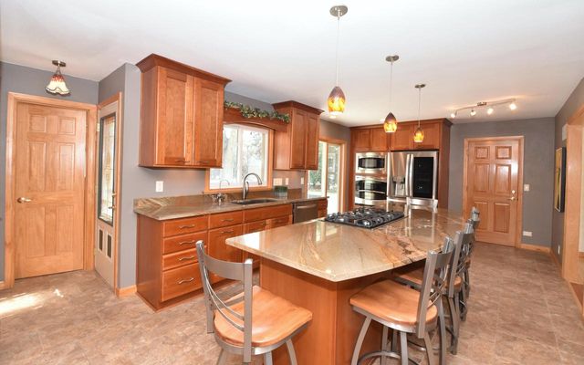 10570 W Pallottine DRIVE, Greenfield, WI 53228