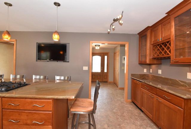 10570 W Pallottine DRIVE, Greenfield, WI 53228