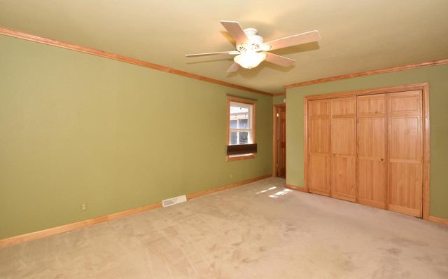 10570 W Pallottine DRIVE, Greenfield, WI 53228