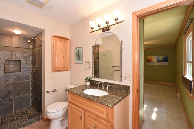 10570 W Pallottine DRIVE, Greenfield, WI 53228