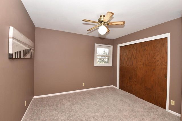 10570 W Pallottine DRIVE, Greenfield, WI 53228