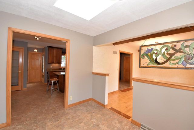 10570 W Pallottine DRIVE, Greenfield, WI 53228