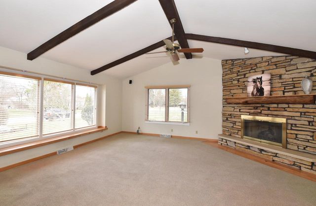 10570 W Pallottine DRIVE, Greenfield, WI 53228