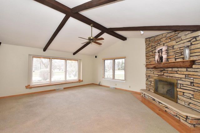 10570 W Pallottine DRIVE, Greenfield, WI 53228