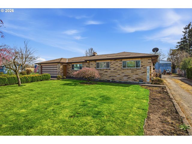 704 TOLIVER Rd, Molalla, OR 97038