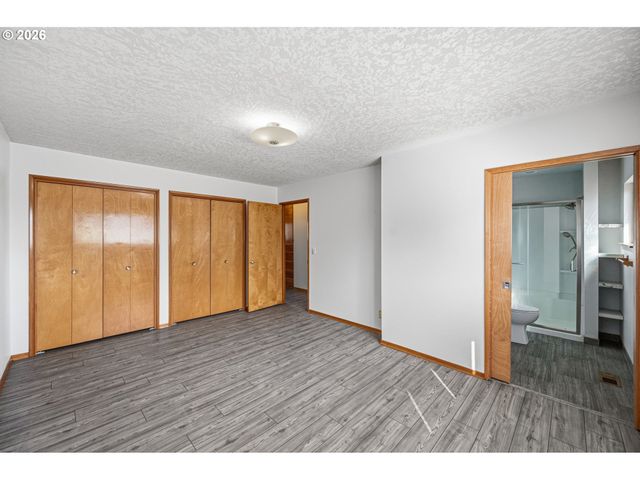 704 TOLIVER Rd, Molalla, OR 97038