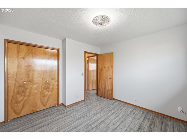 704 TOLIVER Rd, Molalla, OR 97038