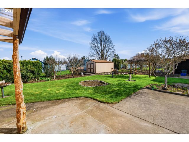 704 TOLIVER Rd, Molalla, OR 97038