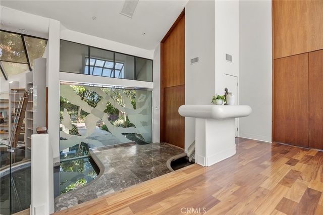 130 S Leola Way, Anaheim Hills, CA 92807