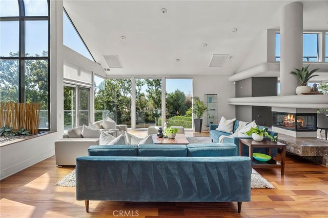 130 S Leola Way, Anaheim Hills, CA 92807