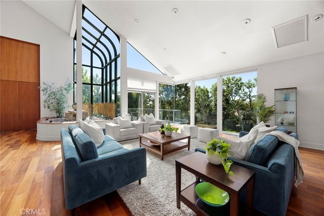 130 S Leola Way, Anaheim Hills, CA 92807