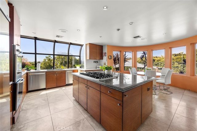 130 S Leola Way, Anaheim Hills, CA 92807