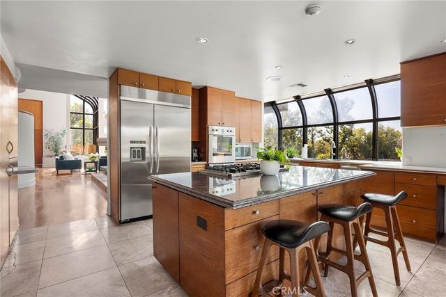130 S Leola Way, Anaheim Hills, CA 92807