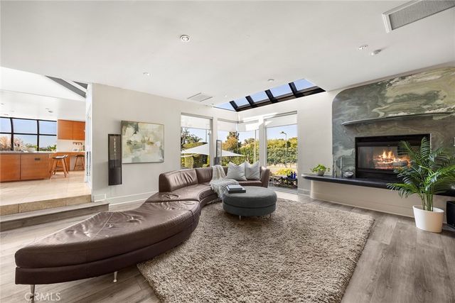 130 S Leola Way, Anaheim Hills, CA 92807