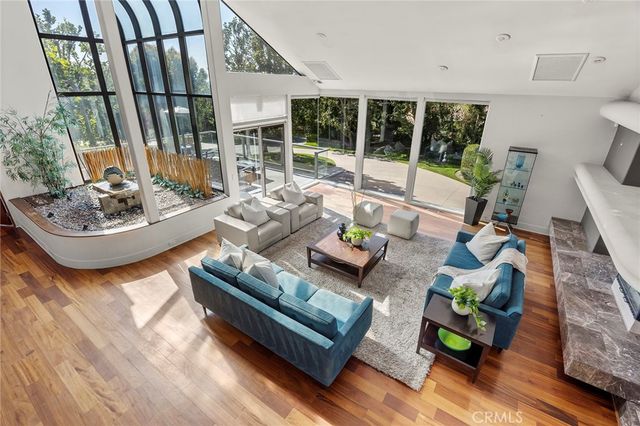 130 S Leola Way, Anaheim Hills, CA 92807