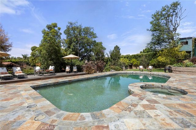 130 S Leola Way, Anaheim Hills, CA 92807