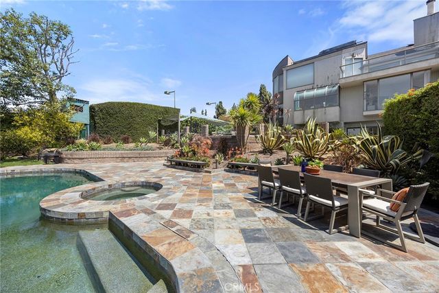 130 S Leola Way, Anaheim Hills, CA 92807